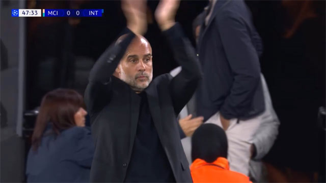 Cú dứt điểm của Foden nhận được sự tán thưởng của HLV Guardiola